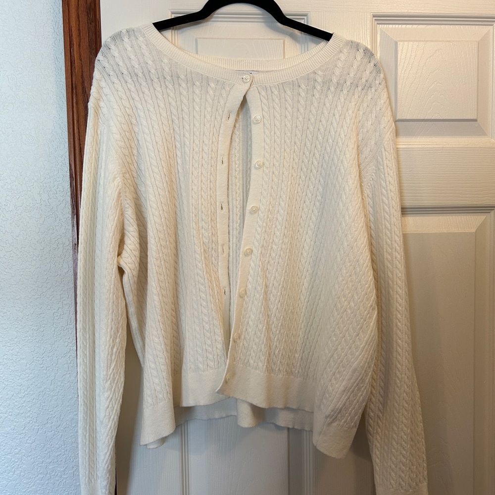 Elegant Cream Cable Knit Sweater